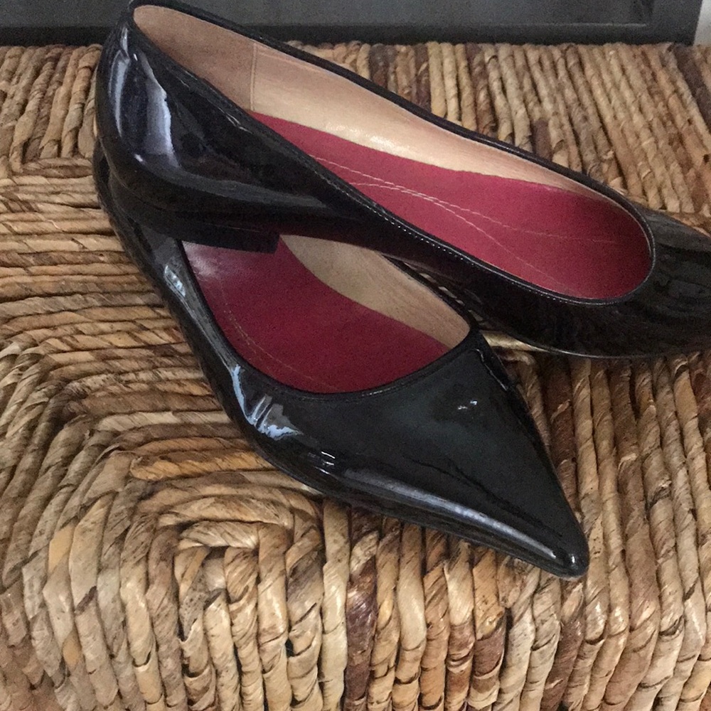 Kate Spade Black Pointed Toe Flat